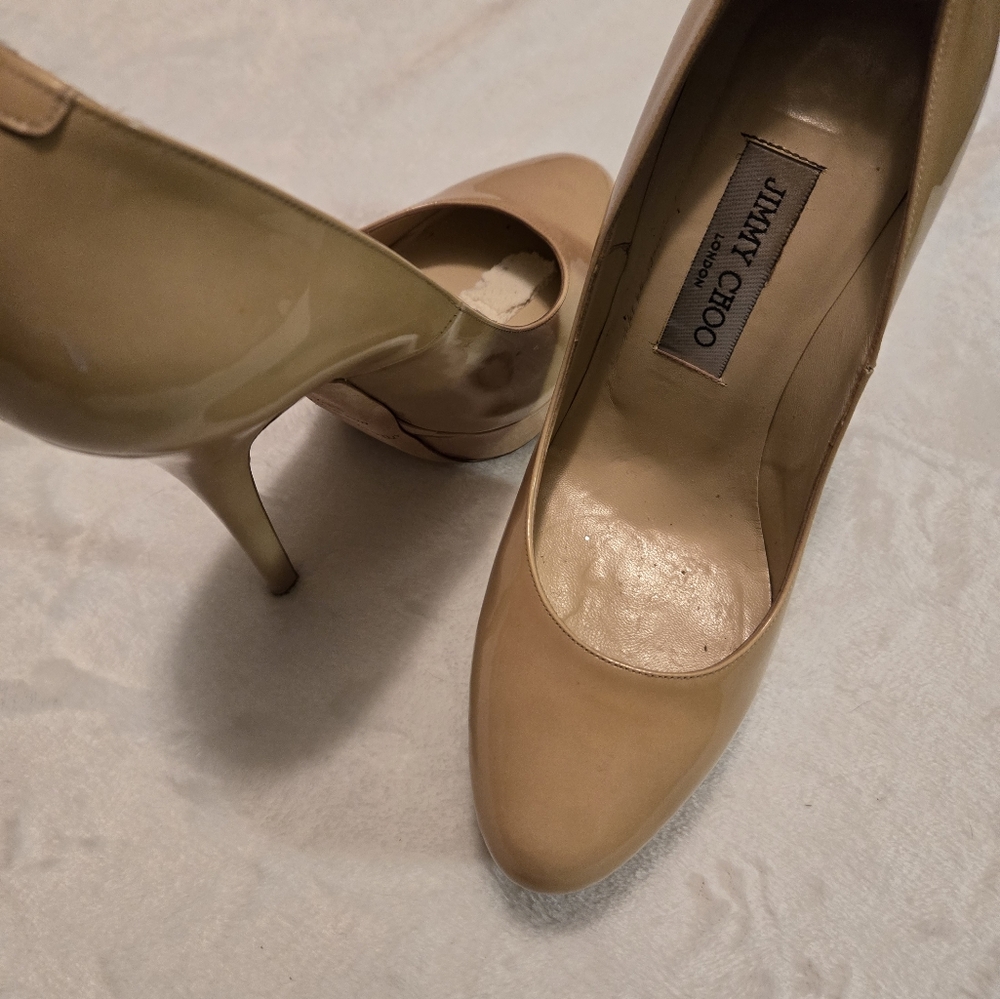 JIMMY CHOO Nude size 8.5